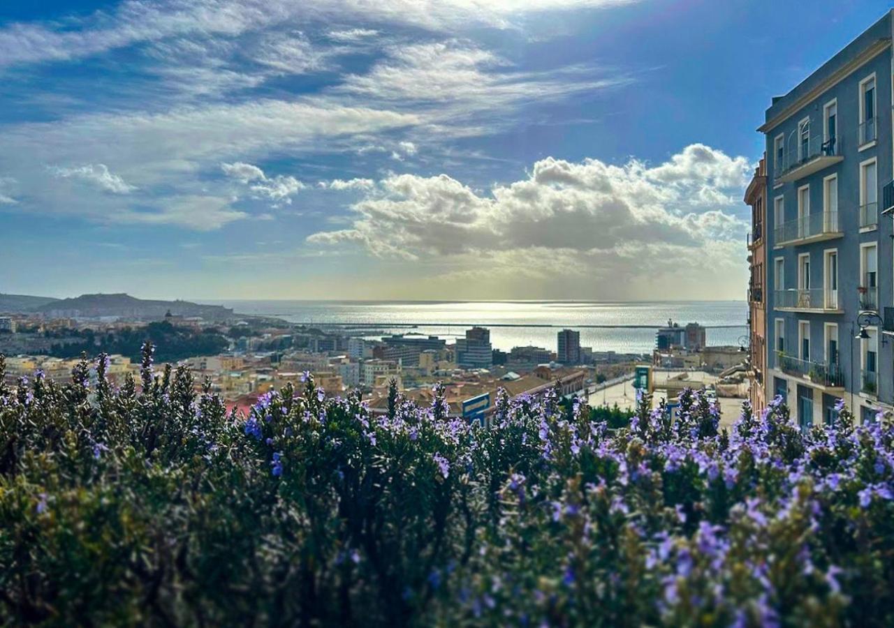 Cagliari Novecento Hotel ภายนอก รูปภาพ