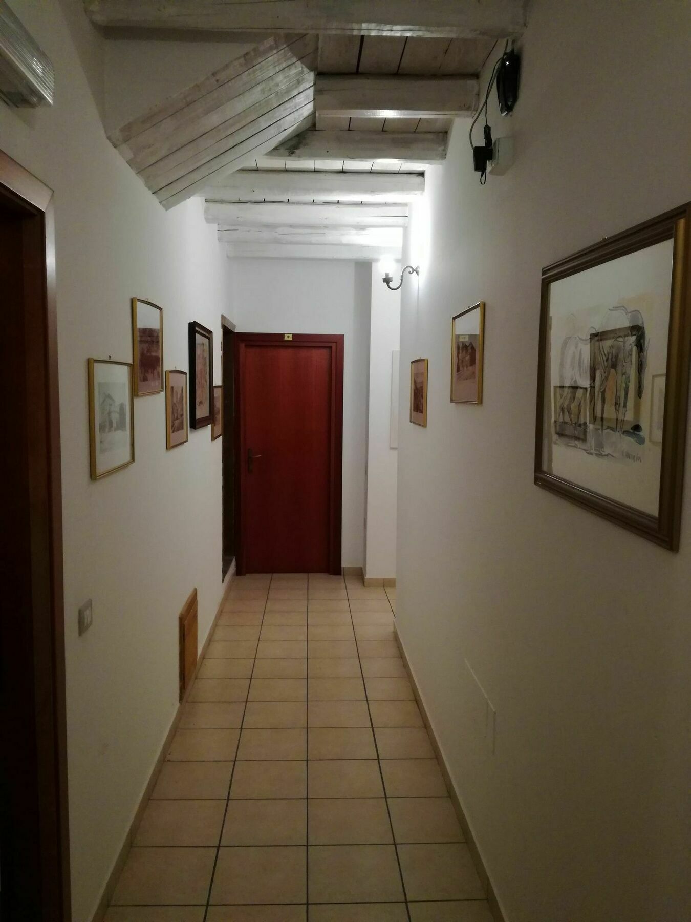 Cagliari Novecento Hotel ภายนอก รูปภาพ